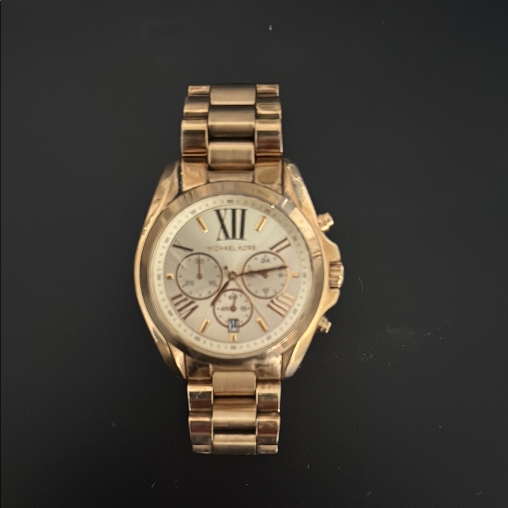 Michael Kors Luxurious Gold-Tone Watch